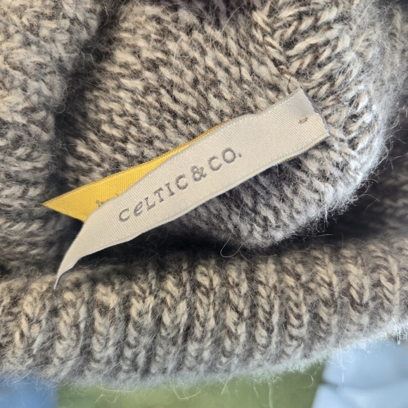 Celtic & Co Oatmeal Turtleneck Lambswool Angora Sweater Made In Scotland - Picture 6 of 10